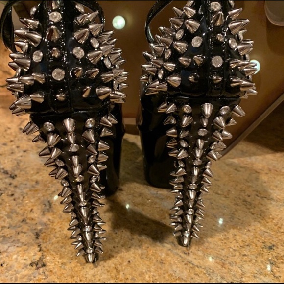 New Pleaser Black Spike Heels size 7 - Picture 3 of 3
